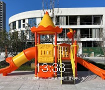 江蘇南京市留右中學(xué)廣場項(xiàng)目